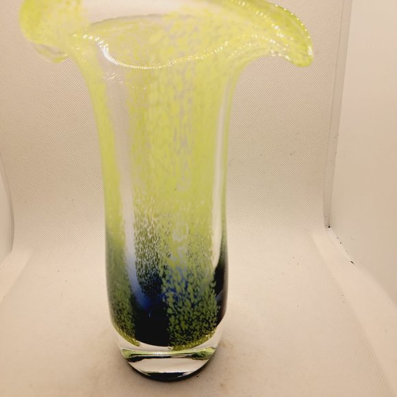 Vintage Hand Blown Lime Green & Purple Tulip Art Glass Vase - Picture 2 of 4